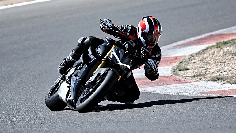 Οδηγήσαμε την Ducati Streetfighter V4S στην Ανδαλουσία